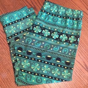 St Patricks Day Leggings Pot of Gold XS S M L XL No Boundaries Capri Legging